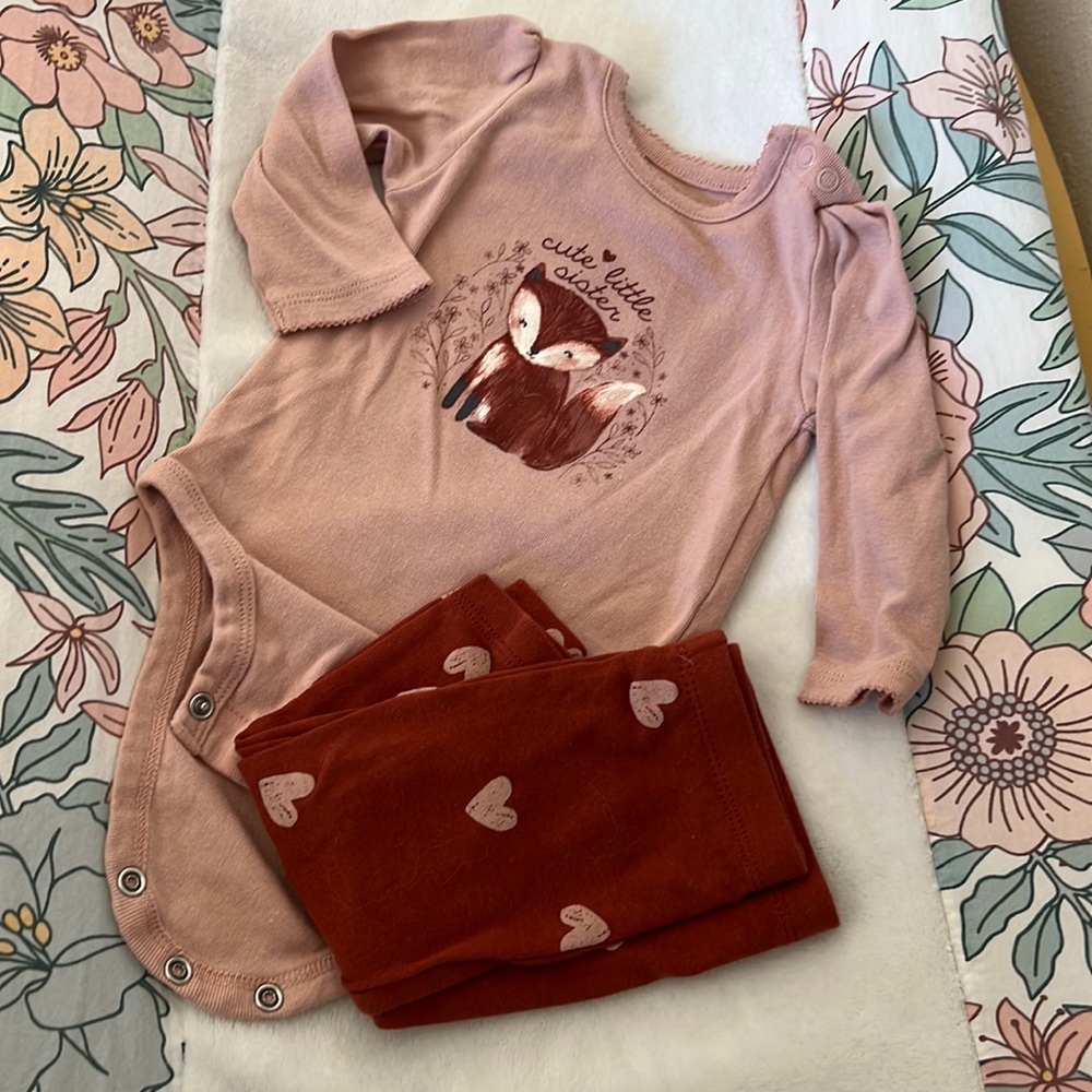 Carter’s outfit size 3-6m